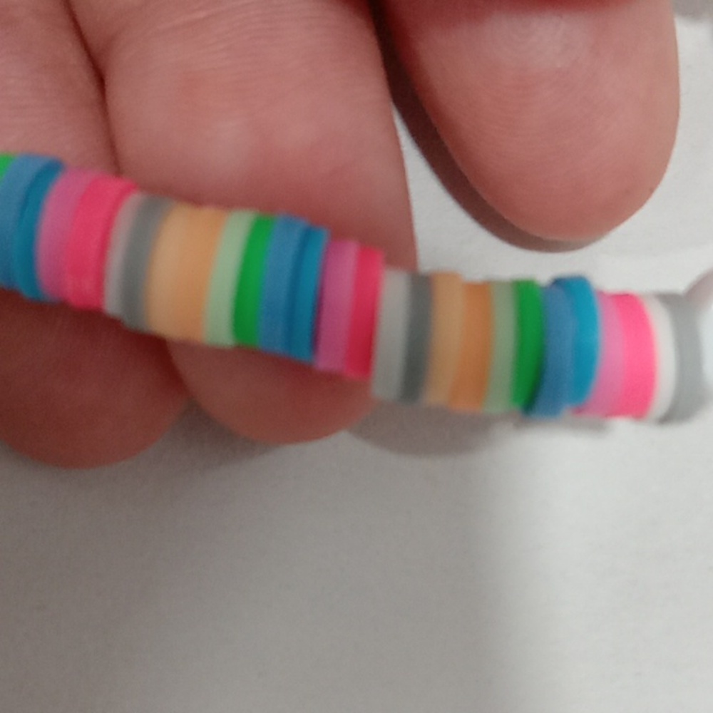 Bracelets - Picture 4 of 4